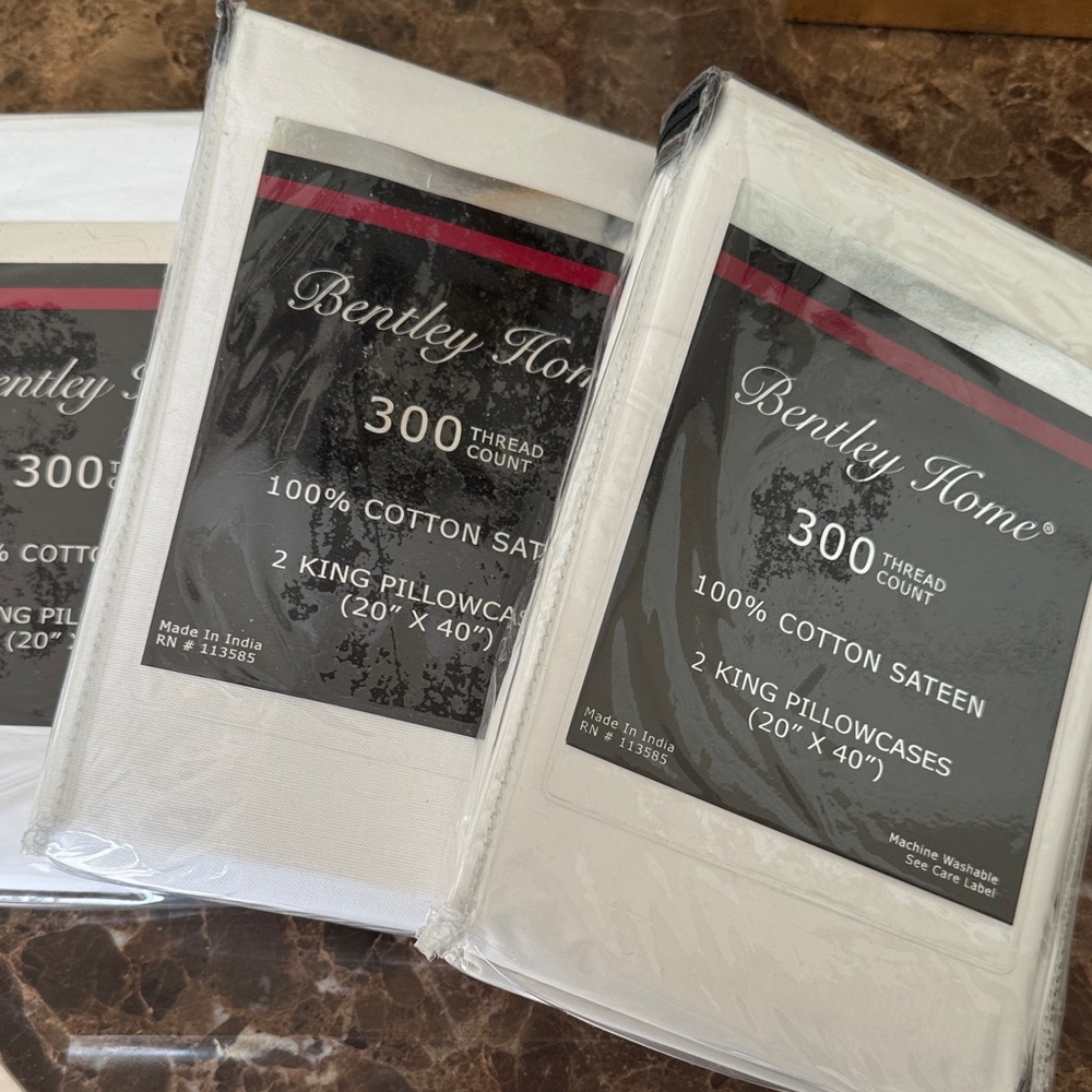 3 SETS OF 2 White Cotton Sateen Pillowcases . SOLD TOGETHER (6 )